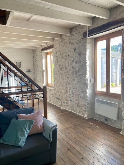 Gite Belfortes Plein Coeur De Brassac Brassac  Экстерьер фото